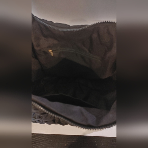 Black Ruched Bag - Picture 10 of 11